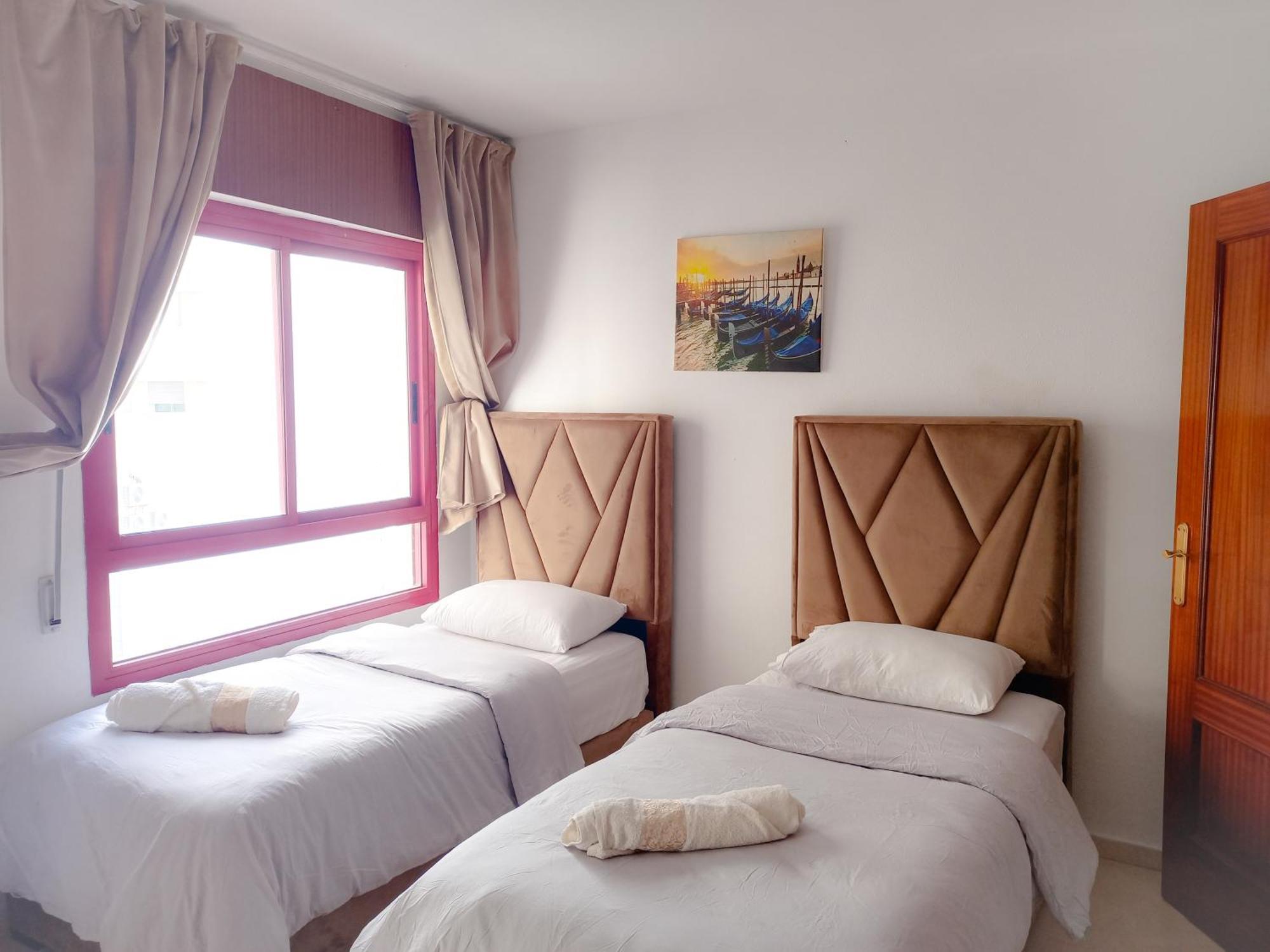 Amazing Appartement Au Centre Ville En Face Hilton & Gare Train De Tgv De Tanger 2N Luaran gambar